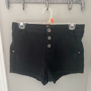 Ardene - Black high waisted mini jeans shorts 🖤
